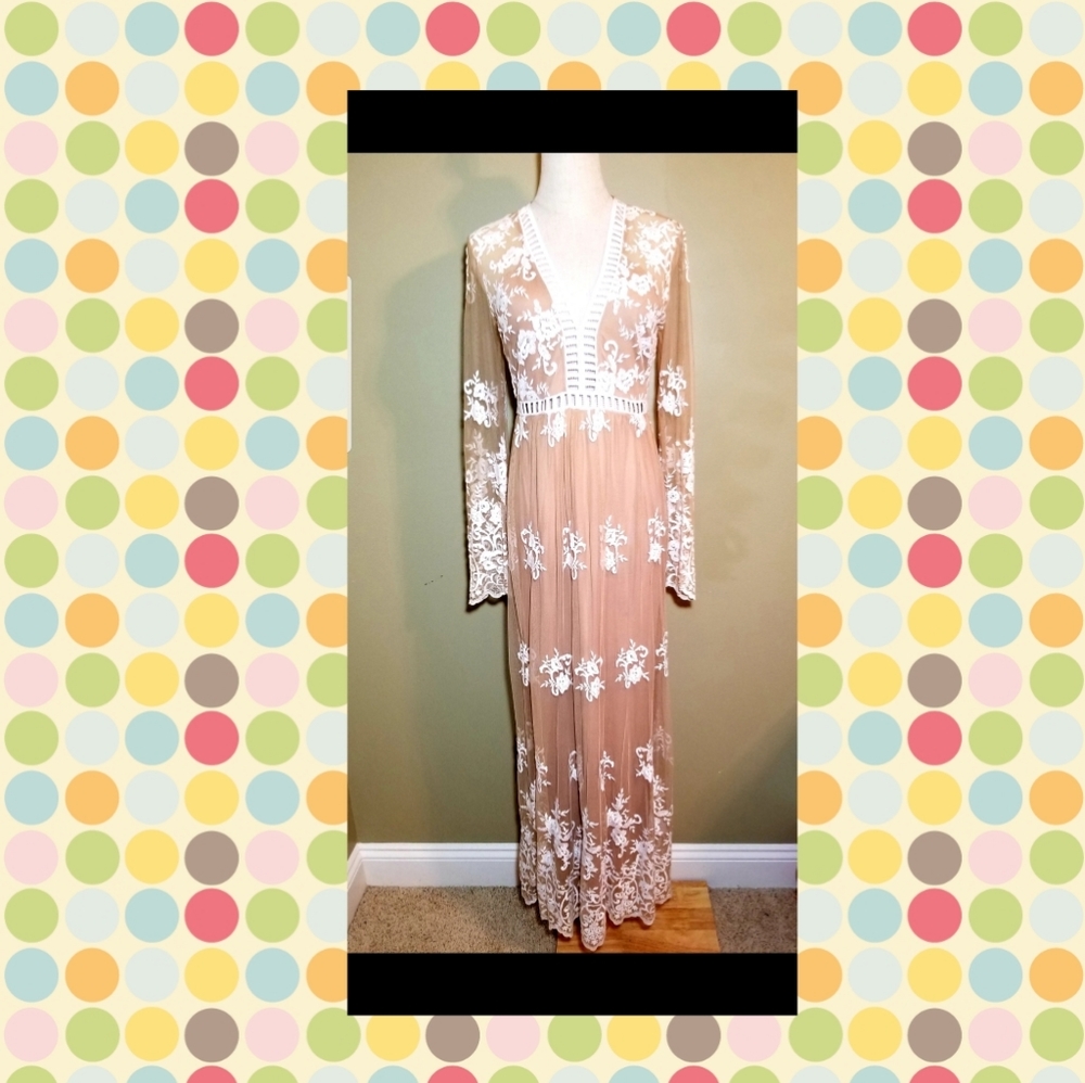 Boho Vintage Lace Maxi Dress